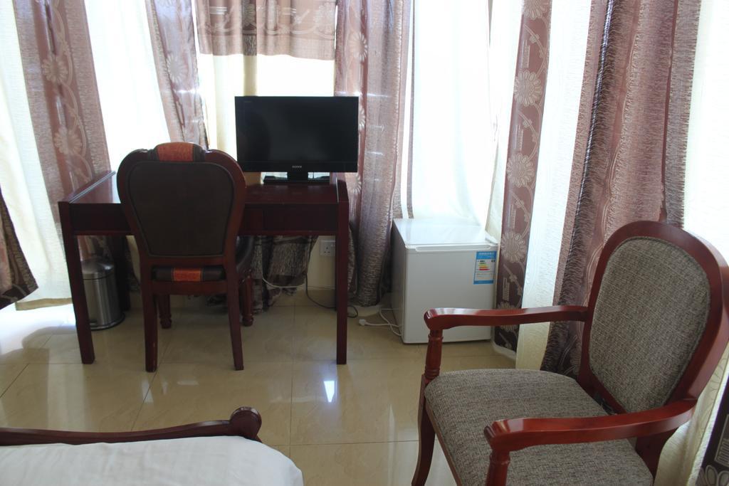 Mic Hotel Dar es Salaam Room photo