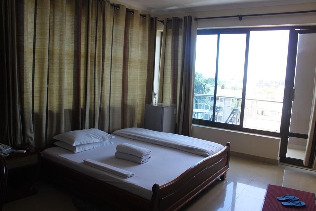 Mic Hotel Dar es Salaam Room photo