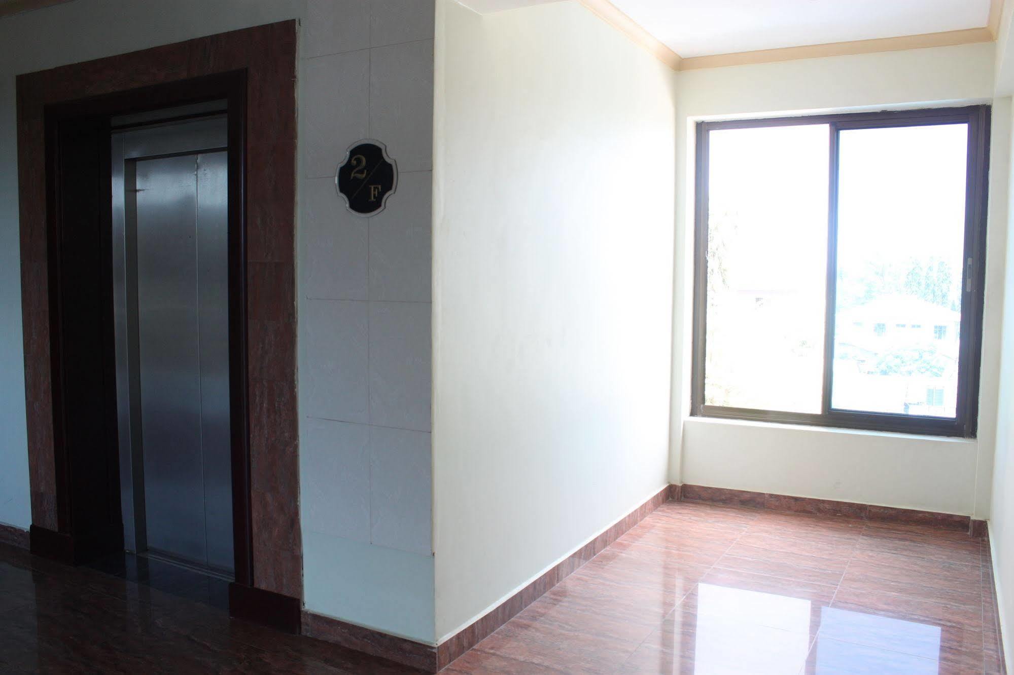 Mic Hotel Dar es Salaam Exterior photo
