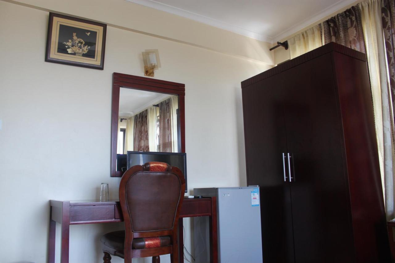 Mic Hotel Dar es Salaam Exterior photo