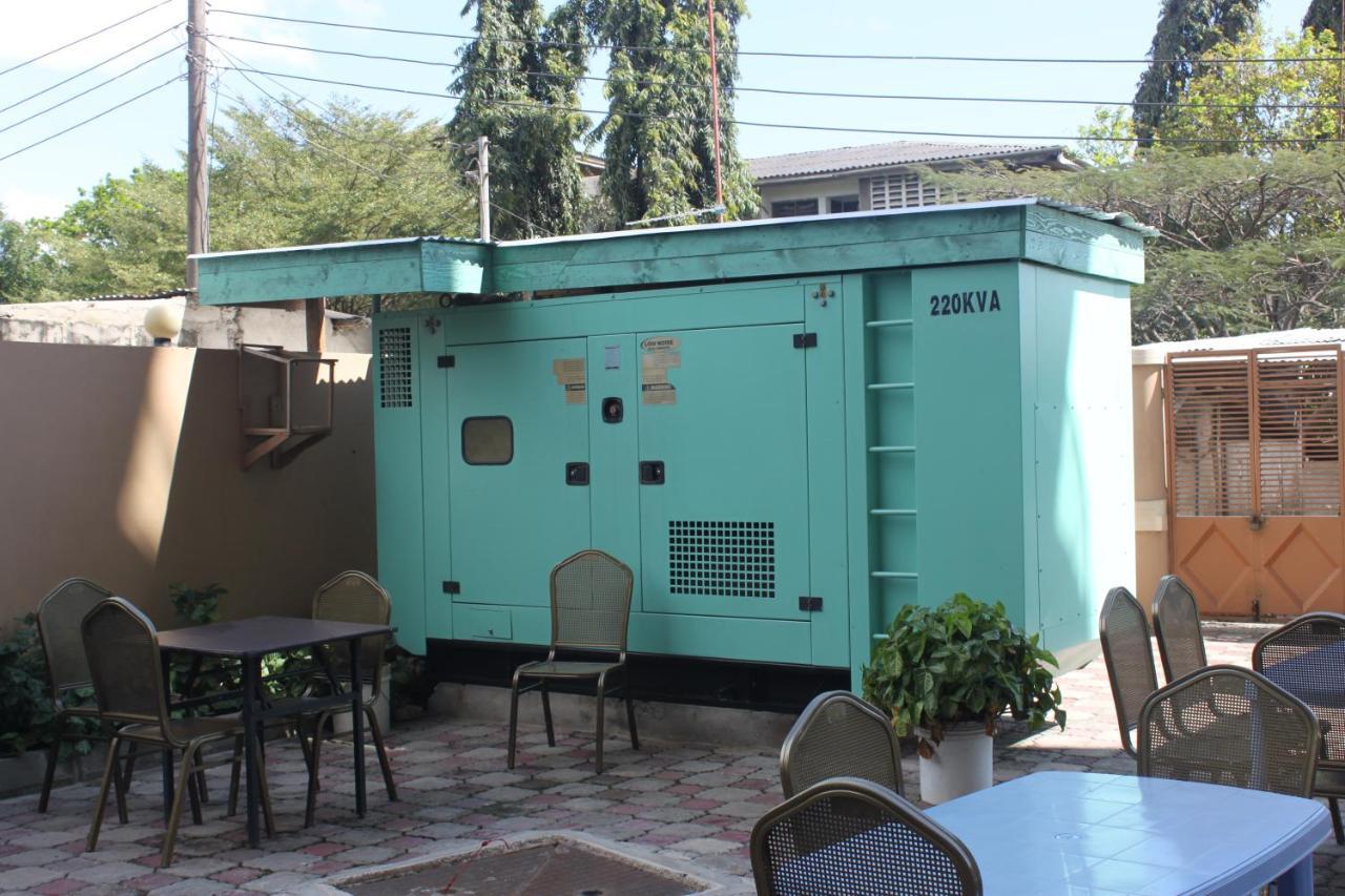 Mic Hotel Dar es Salaam Exterior photo