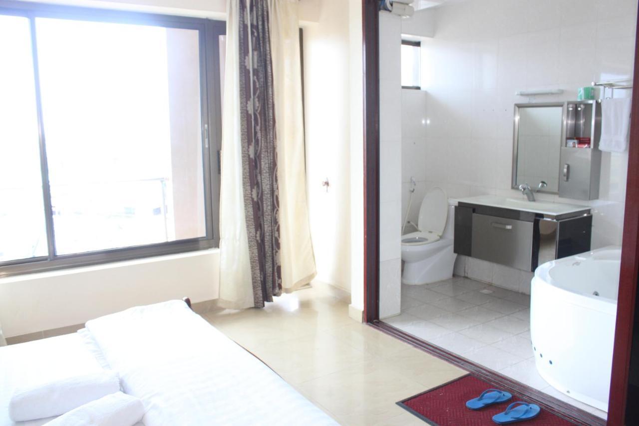 Mic Hotel Dar es Salaam Exterior photo